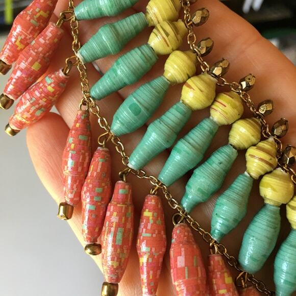 Bright springtime colors paper bead statement necklace - Picture 9 of 10